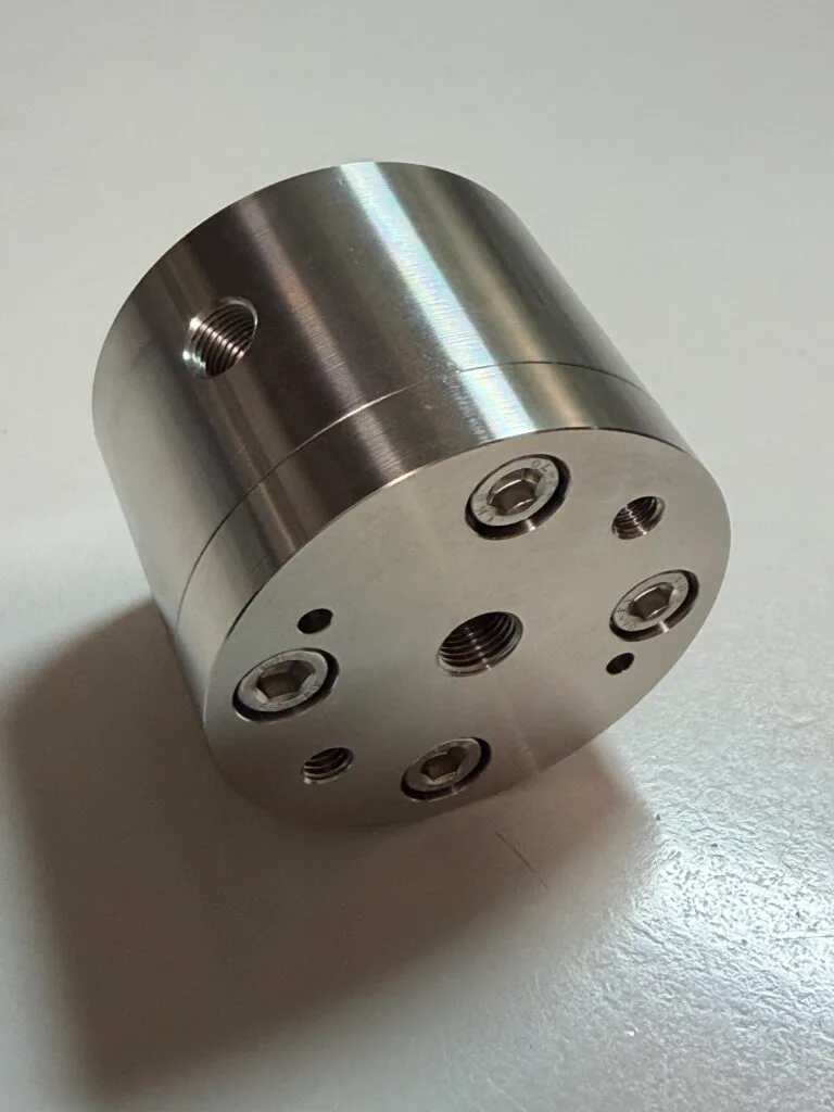 φ1mm,3層チューブダイス 画像3